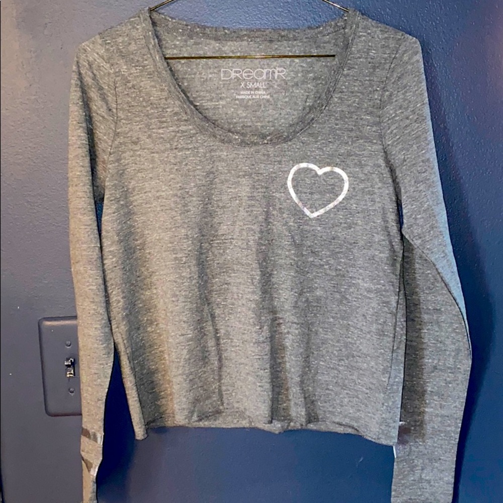 🆕Long-sleeve Crop Top‼️